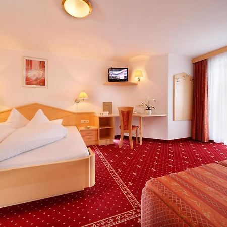 Hotel Alpenblick Pfelders Exteriör bild