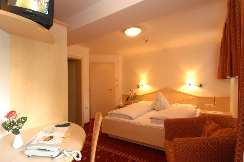Hotel Alpenblick Pfelders Rum bild