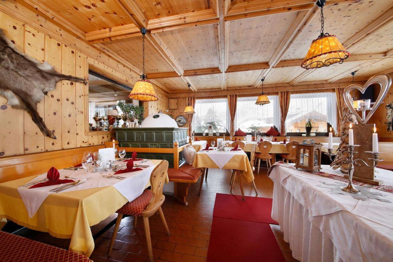 Hotel Alpenblick Pfelders Exteriör bild