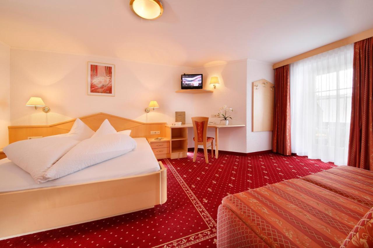 Hotel Alpenblick Pfelders Exteriör bild